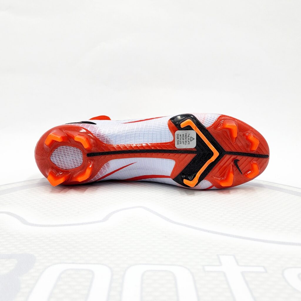 NIKE MERCURIAL SUPERFLY 8 ELITE CR7 FG DB2858 - 600