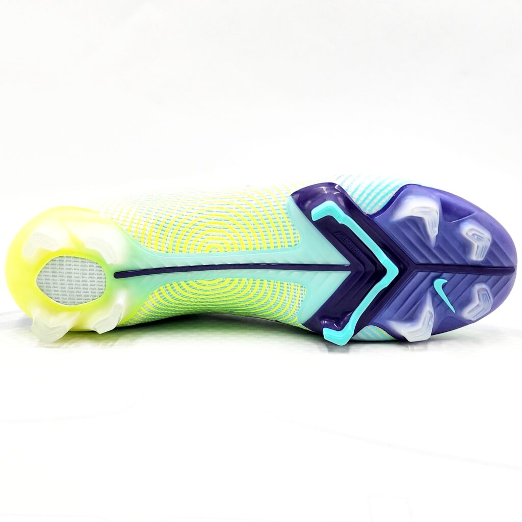 NIKE MERCURIAL SUPERFLY 8 ELITE MDS FG DN3779 - 375