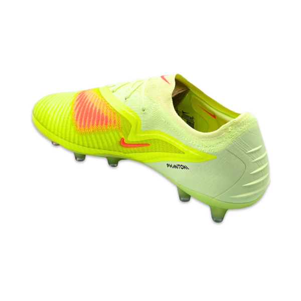 NIKE PHANTOM 6 LOW ELITE AG HQ2335-800 NIKE PHANTOM 6 LOW ELITE AG HQ2335-800